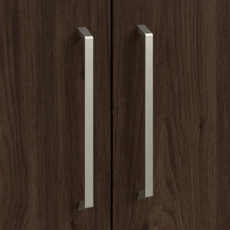 Armario bajo de 2 puertas con estantes, de olmo natural/nogal negro