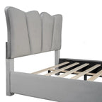 Cama Plataforma Tapizada en Terciopelo Gris, Tamaño Matrimonial, para 1