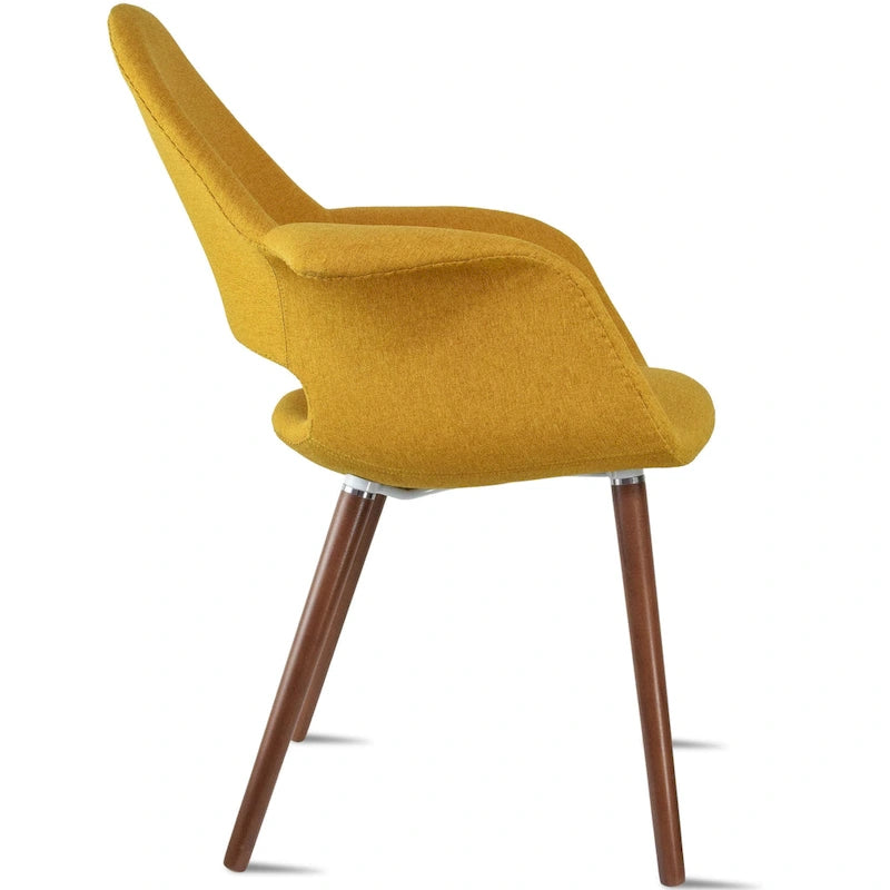 Sillón tapizado multicolor, respaldo alto, patas de nogal – Juego de 2