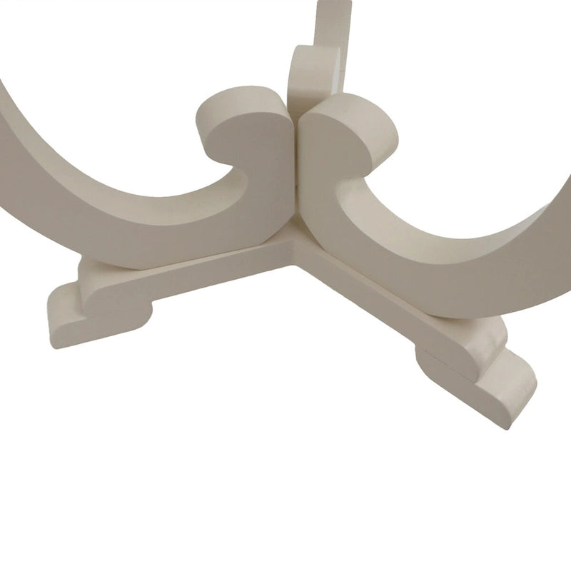 Mesa auxiliar con tablero ondulado de madera natural y patas curvas